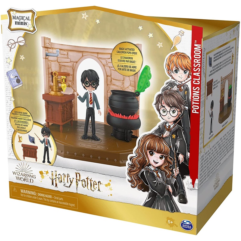 Wizarding World Magical Minis Potions Classroom with Exclusive Harry Potter Figure and Accessories