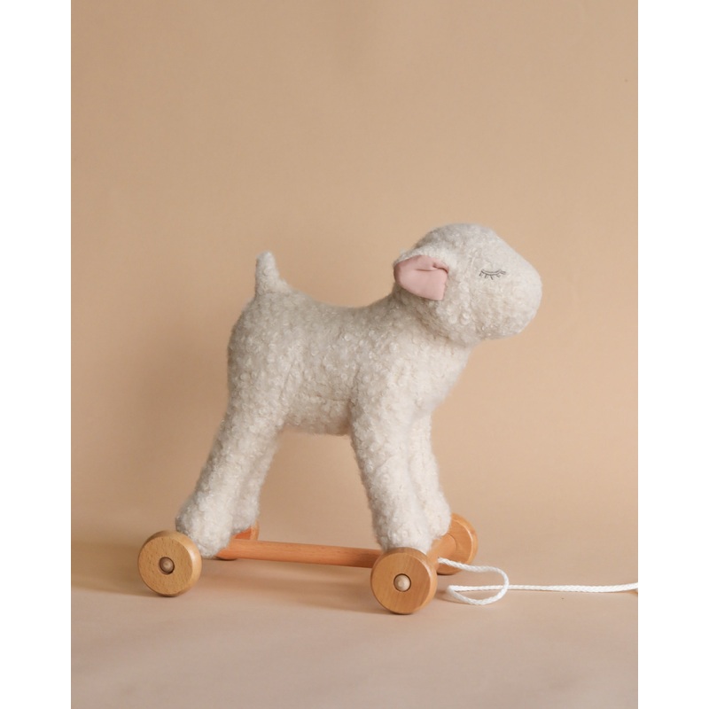 Pull-Along Mary Lamb