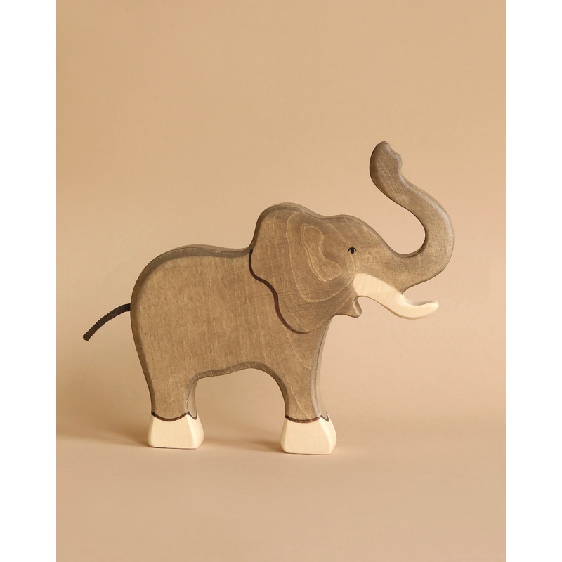 Holztiger Elephant, Trunk Raised
