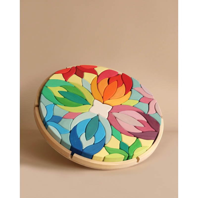 Grimm's Lara Circle Flower Building Set