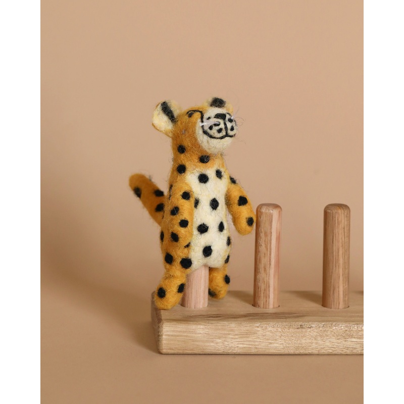 Cheetah Finger Puppet