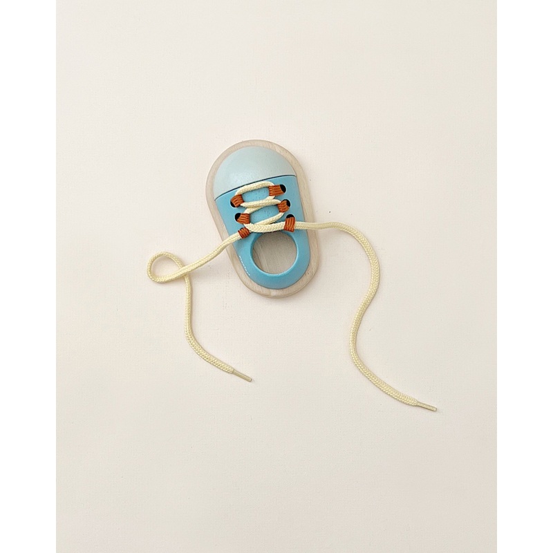 Tie Up Shoe