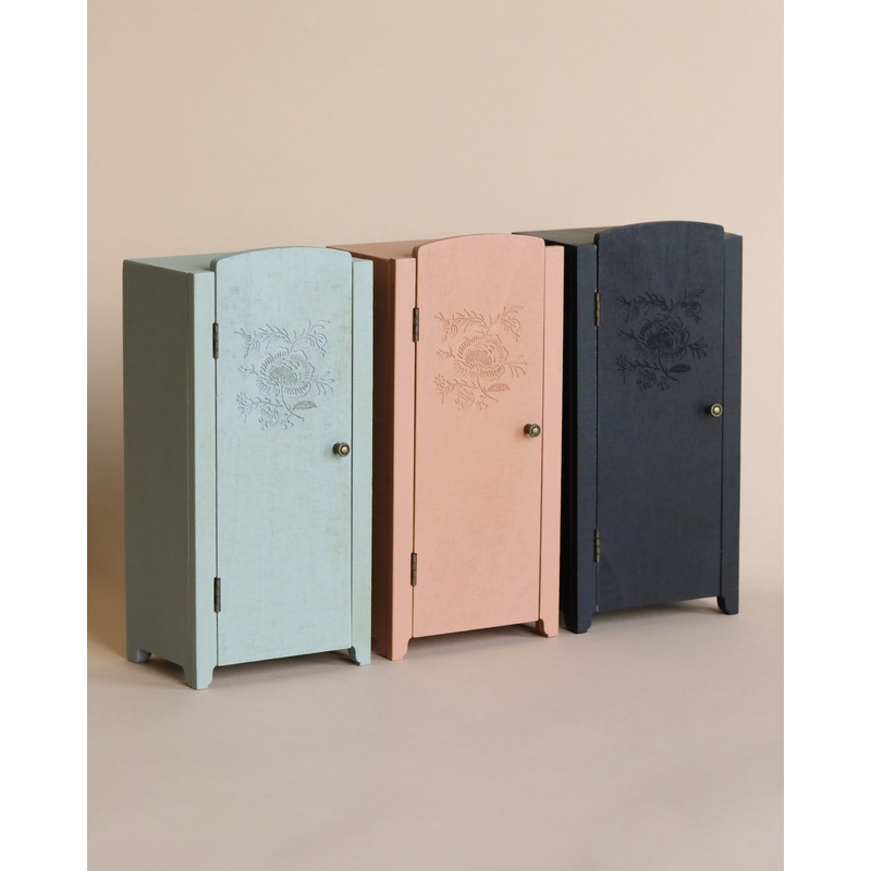 Maileg Miniature Closet