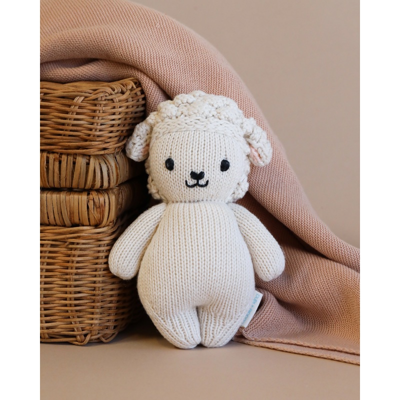 Cuddle + Kind Baby Lamb