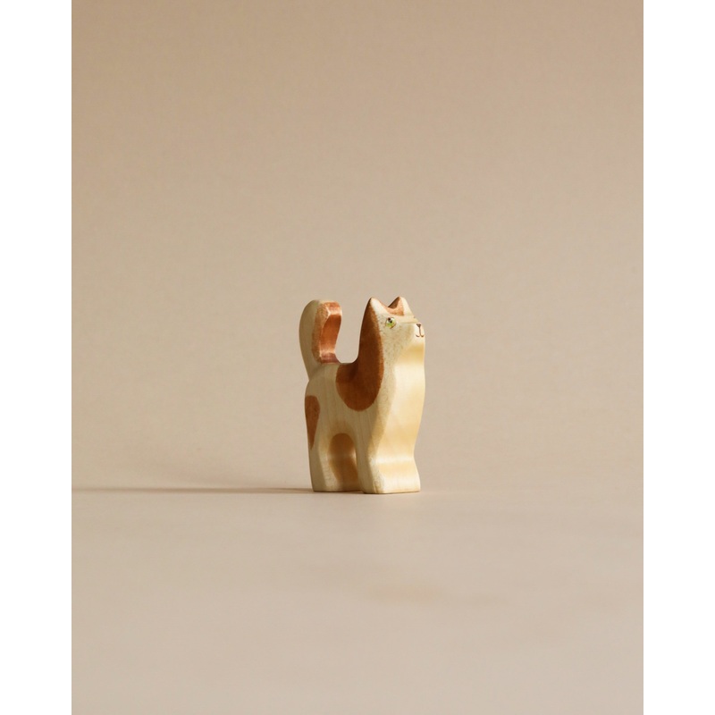 Handmade Holzwald Cat