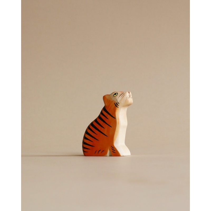 Handmade Holzwald Sitting Tiger