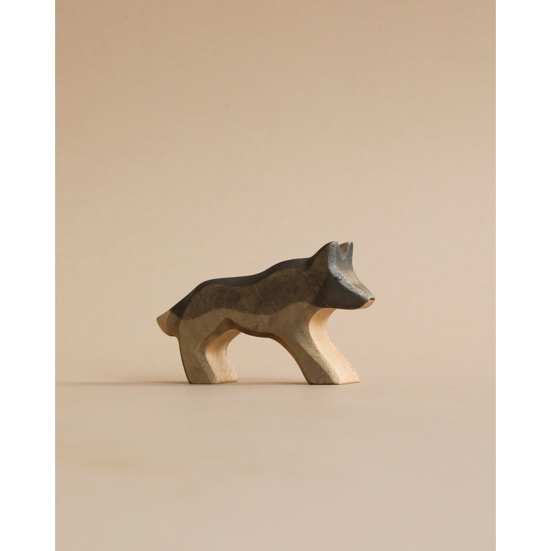 Handmade Holzwald Wolf