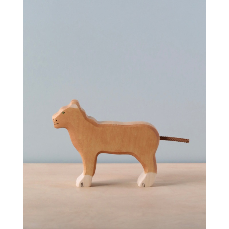 Holztiger Lioness