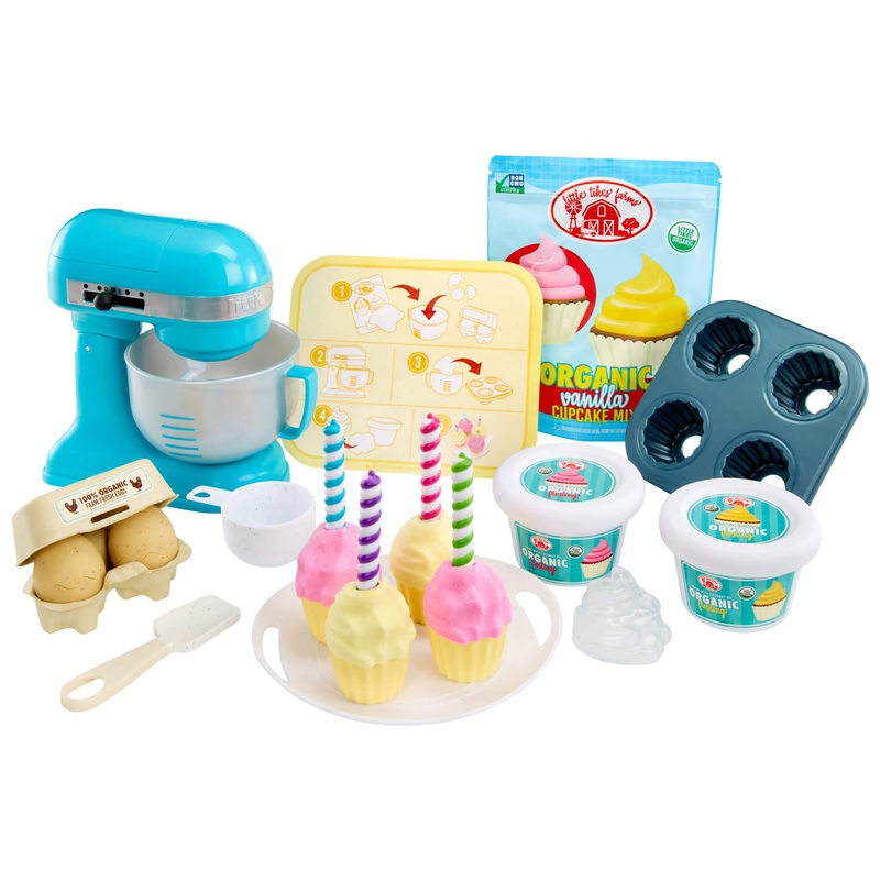 Creative Chefs  Bakers Kit  Baking Playset with Working Mixer